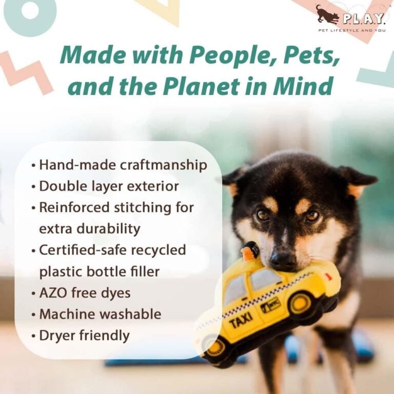 P.L.A.Y. PET LIFESTYLE AND YOU - Peluche de Perro – Canine Commute Collection – Taxi Amarillo de Nueva York.